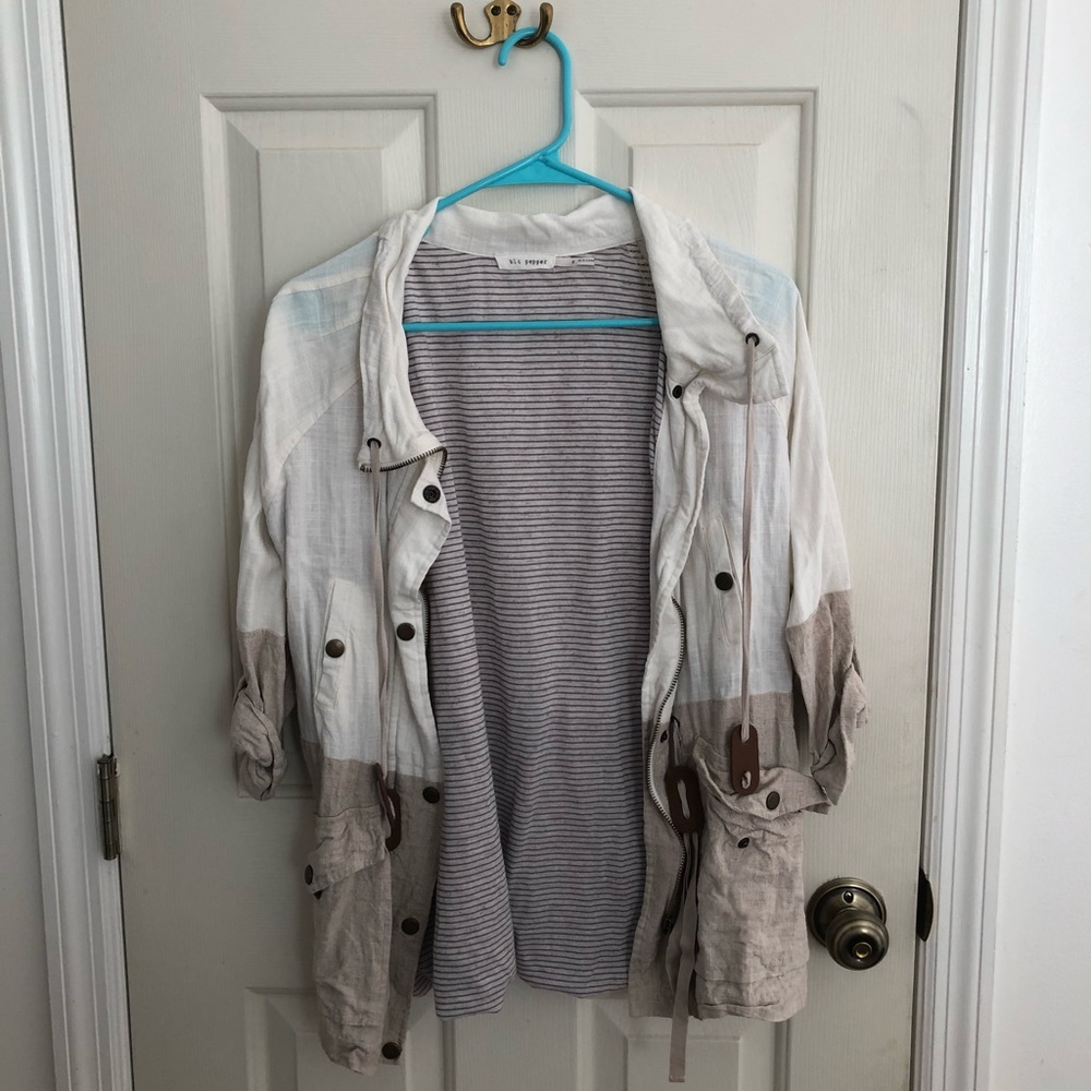Cream/tan jacket